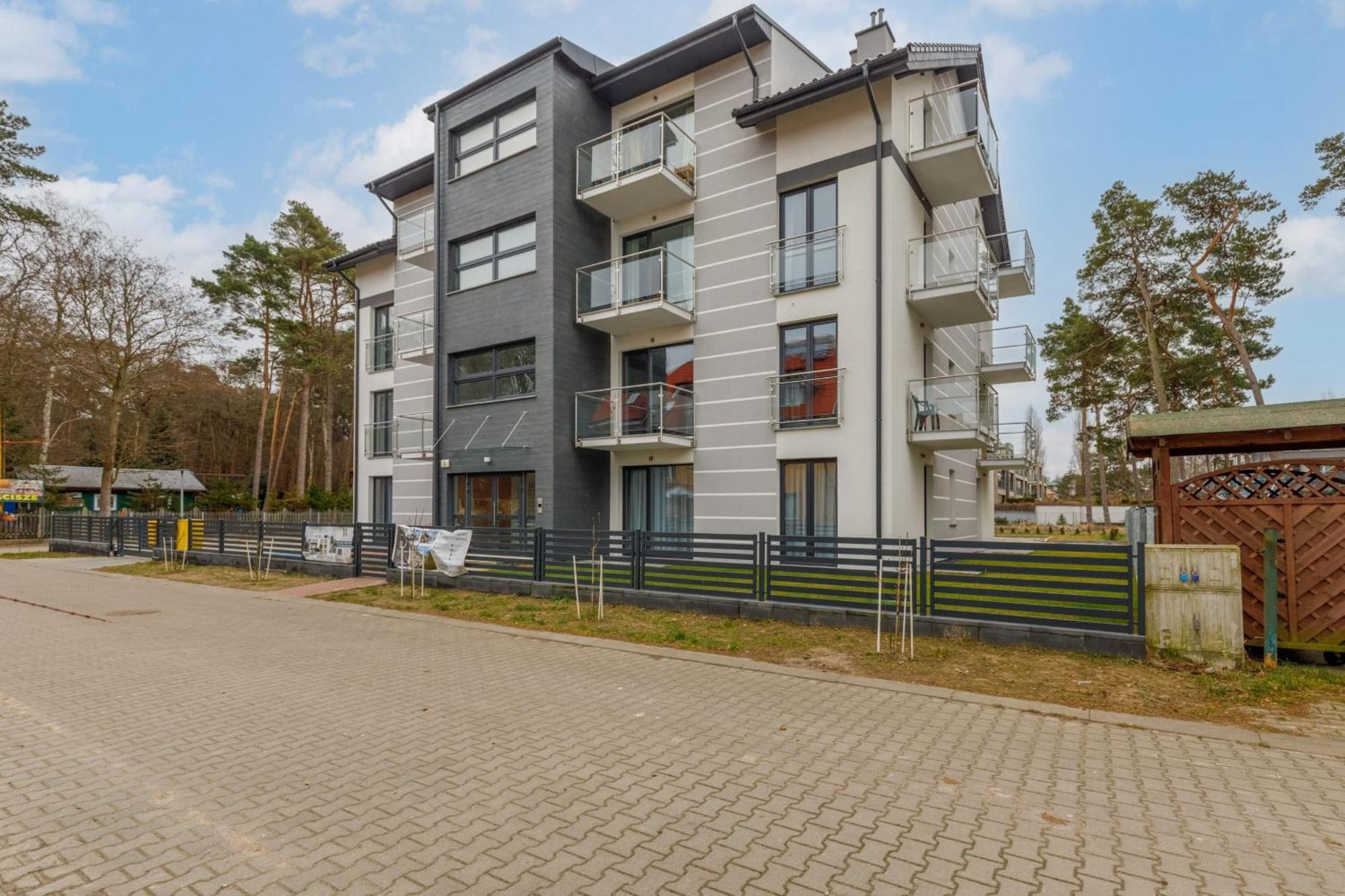 Stylish Apartment Rybacka With Parking By Noclegi Renters Międzywodzie Exteriér fotografie
